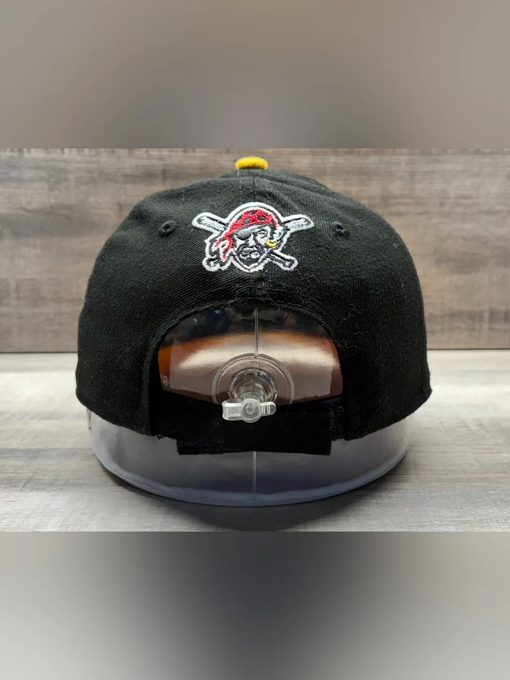 New Era 9Forty Black and Yellow Pittsburgh Pirates 'P' Baseball Cap